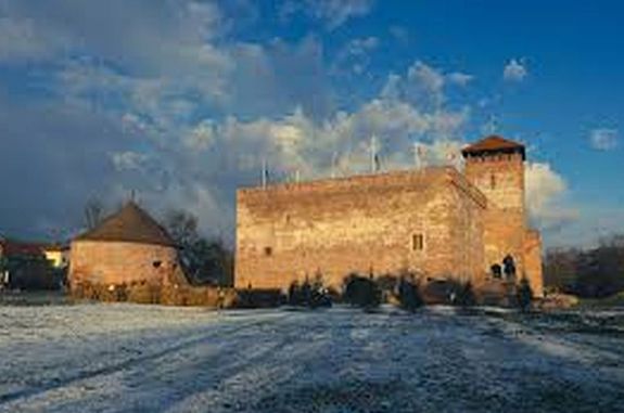 A Gyulai V�rban, az �vsz�zadok ostromair�l besz�l Szappanos G�bor t�rt�n�sz janu�r 22-�n. K�p: Gyulai V�r Facebook-oldala