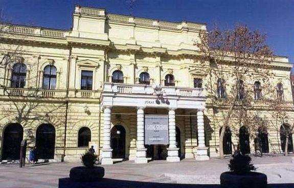  Janu�r 22-�n, B�k�s v�rmegy�ben, a B�k�scsabai J�kai sz�nh�zban �nnepelt�k a magyar kult�ra napj�t. K�p forr�sa: jegy.hu