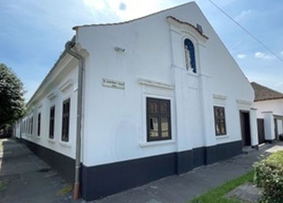 anu�r 31-�n, szombaton, a M�ri�s H�zban rendezik a N�metv�rosi Sv�b Diszn�tort. A k�pen a M�ri�s H�z. K�p forr�sa: mapei.com   