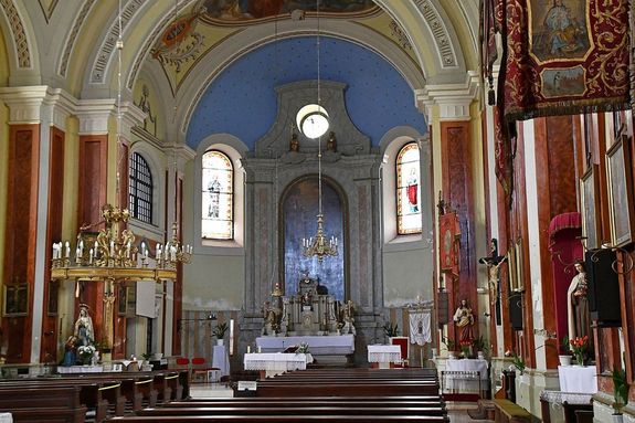 A Szent József Templom belső tere Gyulán, Németvároson. Kép: Wikimedia Commons A Szent József Templom belső tere Gyulán, Németvároson. Kép: Wikimedia Commons