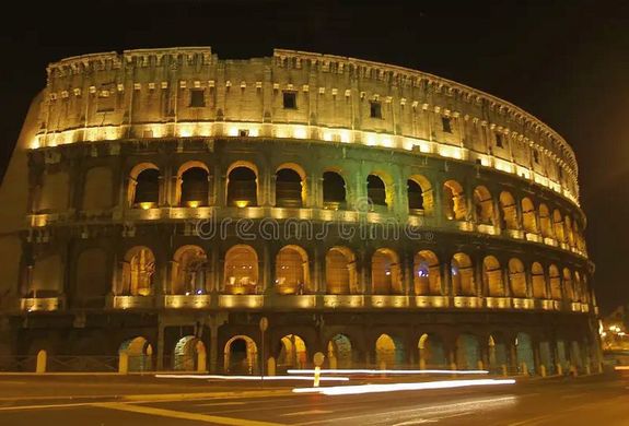  A Colosseum �p�lete, R�m�ban. K�p forr�sa: Dreamstime
