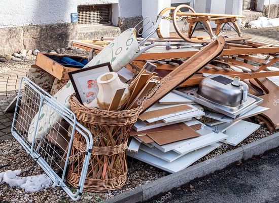  A gyulai f�rfi belter�leti h�z�n�l, ebtart�si ellen�rz�skor, legal�bb 10 k�bm�ternyi kommun�lis hullad�kot �s lomhullad�kot tal�ltak. A k�p illusztr�ci�. K�p: DepositPhotos