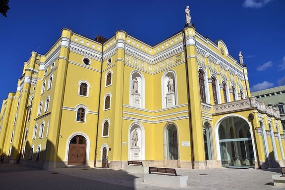  A Csokonai Te�trum – a Csokonai Nemzeti Sz�nh�z Debrecen �p�lete. A Csokonai szervezte az Orsz�gos Sz�nh�zi Tal�lkoz�t. K�p: csokonaiszinhaz.hu