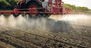 Az orsz�g t�lnyom� r�sz�n, k�zepes vagy nagyfok� mez�gazdas�gi asz�ly van. Porzik a talaj. A k�p illusztr�ci�. K�p: agroinform.hu