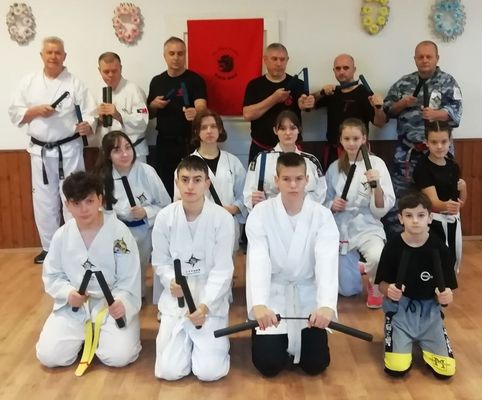 Az Oknyi Kick-box Klub, a Bks Megyei Harcmvsz Szvetsg s a Nippon Seibukan Akadmia szervezte az nvdelmi s harcmvsz szeminriumot. Kp forrsa: Szerz