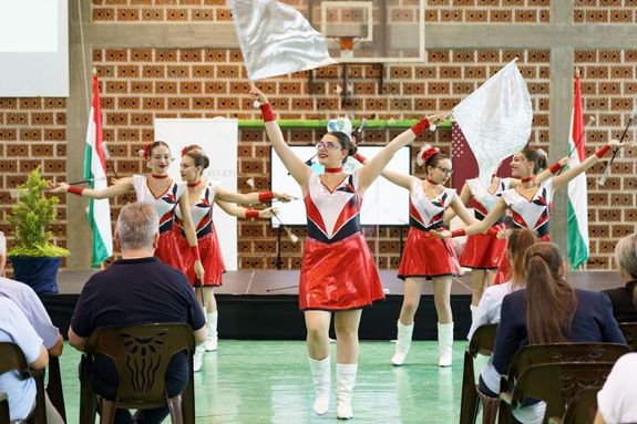  Msodszor rendezte meg a Lgy egszsges! Lgy tudatos! Lgy egszsgtudatos! lmnynapjt a Gl Ferenc Egyetem s a Gyulai Tankerleti Kzpont jnius 12-n, dlutn, a gyulai Drer Albert ltalnos Iskolban. Kp forrsa: dr. Grgnyi Ern polgrmester kzssgi oldala   
