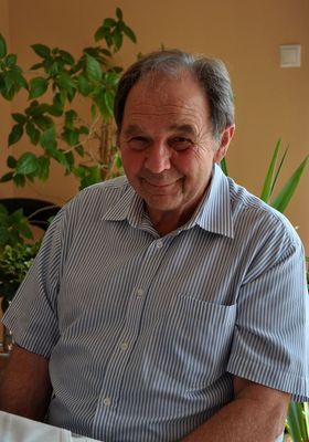 A ktelez szrvizsglatok helyett dr. rus Tibor motivl sztnzket, pldul szrvizsglat utni szabadnapot vagy egszsggyi biztostsi kedvezmnyt emltett, mint javaslatot