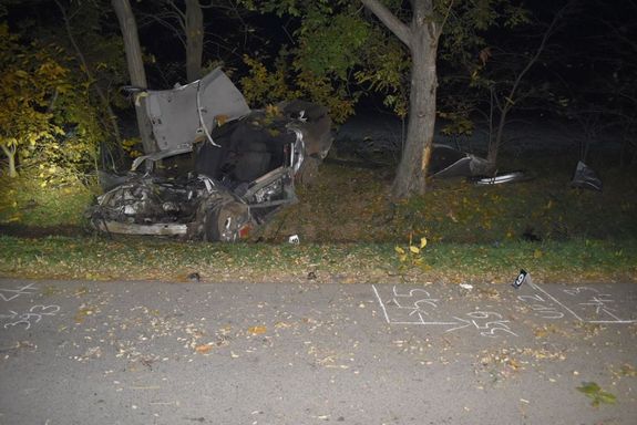 Bks vrmegyben, Kungota klterletn, 2024. november elsejn, este, fnak tkztt egy szemlygpkocsi vezetje. A baleset kpei. Kpek: Police.hu