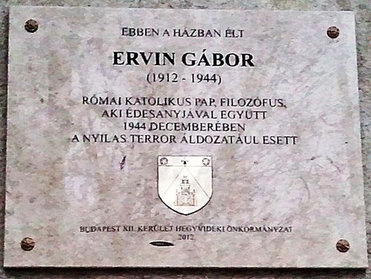 Emlktbla Budapesten, Ervin Gbor volt lakhza faln, a Maros utcban. Kp: Wikipdia