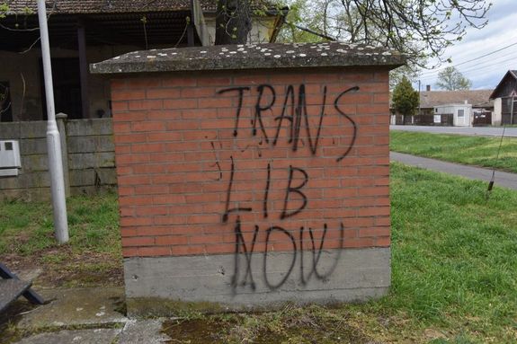 A kt fiatal tbb pletet is megronglt 2024. mrcius 30-n, jszaka, Krstarcsn. Kpek: Police.hu   