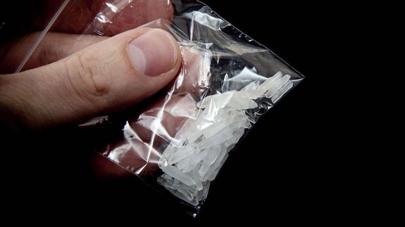 A dizjner drog olyan vegyileg sszelltott, kmiailag megvltoztatott drog, aminek ltalban van illeglis drog megfelelje, de kiss megvltoztattk, hogy elkerljk az illeglisknt besorolst. Forrs s kp: drogmegelozes.hu