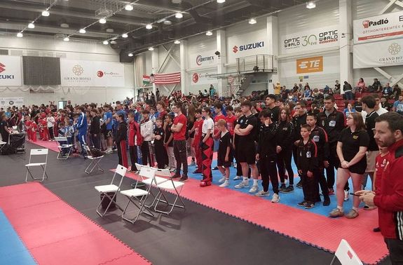 Az esztergomi Suzuki Arnban lebonyoltott verseny is megmutatta, hogy jl ll az utnptlssal a sportg itthon, hiszen 32 egyeslet 260 versenyzje, csaknem 400 nevezst adott le. Kpek forrsa: Szerz