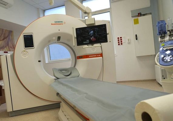 A napokban helyeztk zembe Gyuln, a Bks Vrmegyei Kzponti Krhz Pndy Klmn Krhzban, az j CT-berendezst. Kpek forrsa: Knya Istvn Bks vrmegyei nkormnyzati tancsnoknak, Gyula alpolgrmesternek Facebook-oldala   