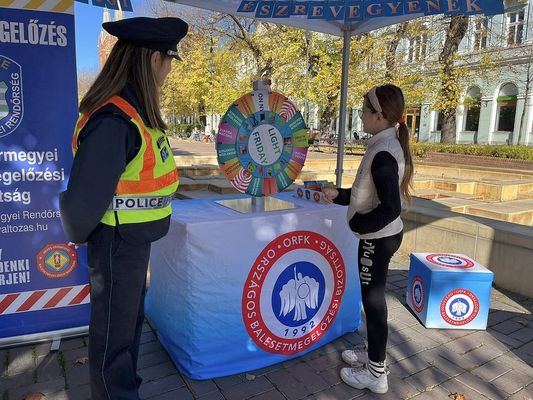 A pnteki, bkscsabai Light Friday kpei. Kpek forrsa: Bks Vrmegyei Rendr-fkapitnysg