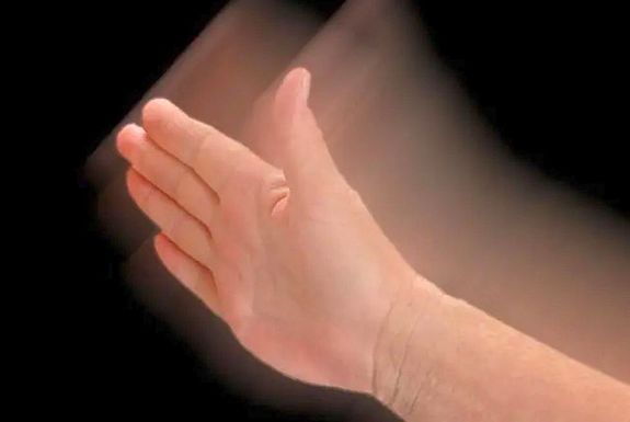 Szabadkgyson, vasrnap, dleltt, kt hzal hulladk-vasat akart elvinni a hztl. Az ott lak frfi kzlte, hogy nem ad nekik, erre az idegenek egyike arcon ttte. A kp illusztrci. Kp: news.seehua.com