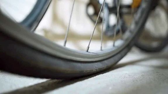 Bkscsabn, a kerkpros n elttte a gyalogos frfit, aki a tavaly, oktber 14-i baleset utn, kt ht mlva, oktber 30-n, meghalt a krhzban. A kp illusztrci. Kp: Shutterstock   