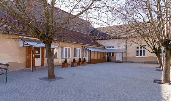 A harmadik adventi vsrt rendezik holnap, Gyulavriban, a Bay Zoltn ltalnos Iskola udvarn. Kp forrsa: Gyulai Tankerleti Kzpont   