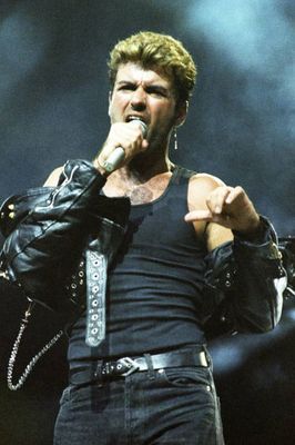 George Michael a legjobb brit frfi eladi elismerst ktszer is kirdemelte. Kp: Wikipdia