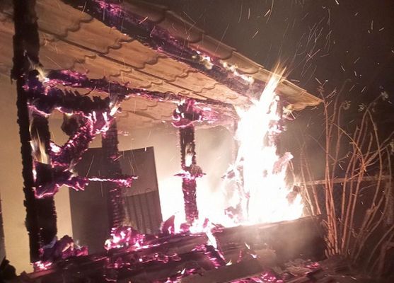 Tz keletkezett a sarkadi lakhz mellkpletben, ma, hajnalban. Kp forrsa: Bks Vrmegyei Katasztrfavdelmi Igazgatsg