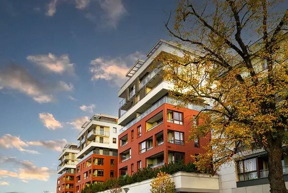 A gyulai n�nek h�rom gyulai t�rsash�z k�z�s k�pvisel�jek�nt, a t�rsash�zak banksz�ml�i felett, teljes rendelkez�si joga volt. A k�p illusztr�ci�. K�p: DepositPhotos