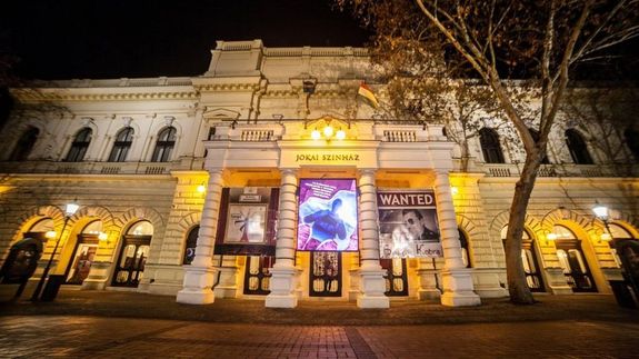 Halasi Imre rendez�s�ben mutatj�k be Patrick Hamilton G�zl�ng c�m� pszichothriller�t a B�k�scsabai J�kai Sz�nh�zban, janu�r 20-�n. Kor�bbi felv�tel. K�p forr�sa: visitbekescsaba.com