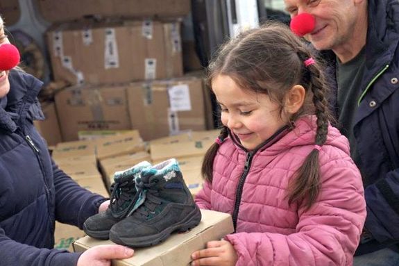 Tess�k, itt az �j cip�d. K�p: M�trix K�zhaszn� Alap�tv�ny