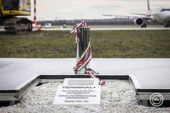 A budapesti Liszt Ferenc Nemzetk�zi Rep�l�t�r �j �p�letkomplexum�nak id�kapszul�ja az �nnep�lyes alapk�let�telen, 2026. febru�r 20-�n. K�p: MTI / Minisztereln�ki Kommunik�ci�s F�oszt�ly / Kaiser �kos