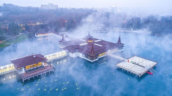 P�rapaplan alatt a H�v�zi-t�. Dr�nfot�. K�p: csodalatosmagyarorszag.hu