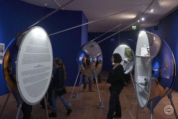 K�pek az Ir�ny a Galaxis! - Magyarorsz�g �s az �rkorszak c�m� ki�ll�t�sr�l, a Budapesti T�rt�neti M�zeumban. K�pek: MTI / Kov�cs M�rton   