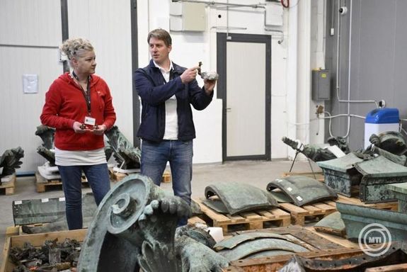 Laczik Csaba szobr�sz-restaur�tor elmondta, hogy a szobor �llapot�t legink�bb a belsej�be jut� csapad�kv�z rontotta. A k�pen a szobor a Museum Complex Kft. restaur�torm�hely�ben, 2026. m�rcius 12-�n. K�p: MTI / Bodn�r Bogl�rka   