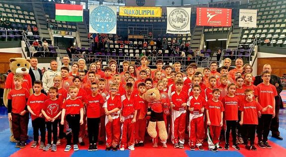 A rendez� B�k�scsabai JALTE- Debreczeni Team csapata. K�p forr�sa: Szerz�   