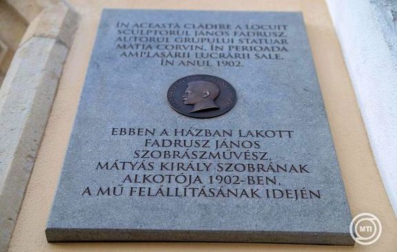 Fadrusz J�nos eml�kt�bl�ja Kolozsv�ron, az avat�skor, 2026. �prilis 19-�n. K�p: MTI / Kiss G�bor