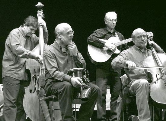 A Kal�ka k�tszeres Kossuth-d�jas �s Prima Primissima d�jas egy�ttes, amely 1969. november 26-�n alakult meg, Budapesten. A k�pen az egy�ttes 2006-ban. Forr�s �s k�p: Wikip�dia   