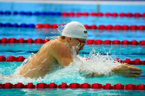 Petr�czki Zsombor �tban a c�l fel�