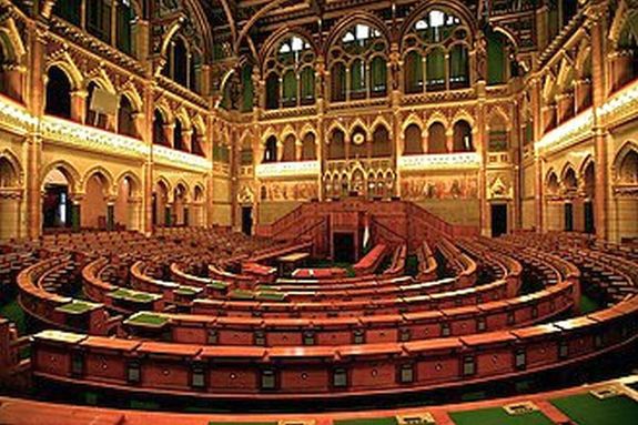 Az Orsz�ggy�l�s �l�sterme, az Orsz�gh�zban. K�p: Wikip�dia