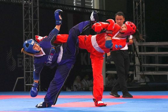 A kick-box t�bb tradicion�lis harcm�v�szet elemeit �tv�z� k�zd�sport. A k�p illusztr�ci�. K�p: Nemzeti Versenysport Sz�vets�g   