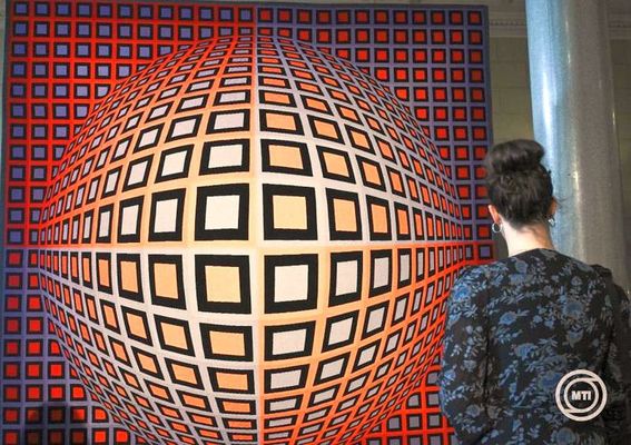 Victor Vasarely Vega Gyuru c�m� falisz�nyege, amelyet az alkot� aj�nd�kozott a k�nyvt�rnak 1987-ben. K�p: MTI / Bruz�k No�mi