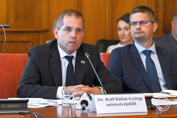 Ruff B�lint, a Minisztereln�ks�get vezet� miniszterjel�lt sz�mos k�rd�st kapott. K�p: MTI / Bruz�k No�mi   