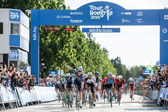 Befut�, B�k�scsab�n. K�p: Tour de Hongrie