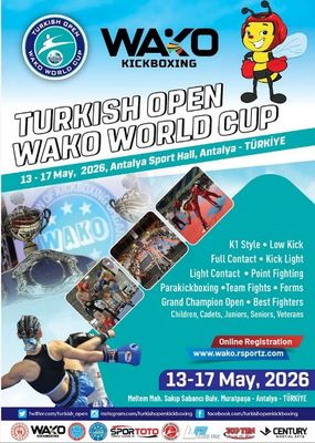 A kick-box vil�gkup�n, a 43 orsz�g 2 ezer 353 versenyz�j�t felvonultat�, t�r�korsz�gi vil�gversenyen haz�nkat 36 versenyz� k�pviselte. Plak�t forr�sa: Szerz�   