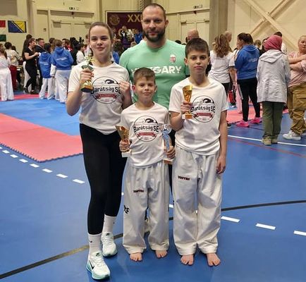  A Bar�ts�g SE Battonya csapata. K�p forr�sa: Szerz�