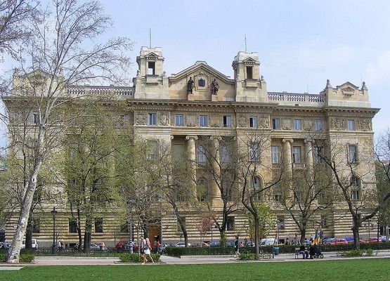  A Magyar Nemzeti Bank �p�lete Budapesten, a Szabads�g t�ren. K�p: Wikip�dia