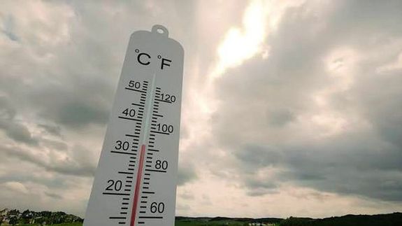 Ma, p�nteken, tet�zik a h�s�g, a cs�csh�m�rs�klet 30 �s 36 Celsius-fok k�z�tt alakul. A h�tv�g�n, n� a z�porok, zivatarok es�lye. A k�p illusztr�ci�. K�p: Facebook