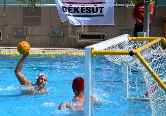 A b�k�scsabai csapatb�l az els� napon, a leg g�ler�sebbnek Such Bertold bizonyult (l�v�s k�zben), aki a k�t tal�lkoz�n �sszesen 13 g�lig jutott. K�p: Bal�zs Lajos