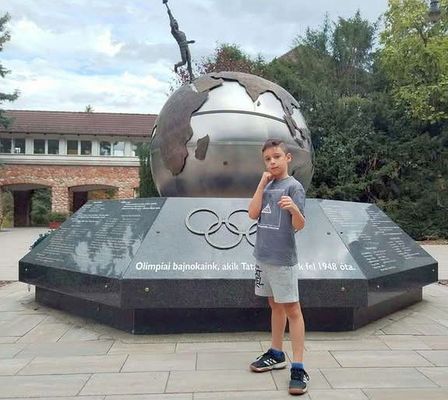 Szemenyei M�t� Bence, Contact Kick-box THE, Orosh�za   