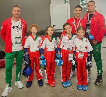A vil�gbajnok gyermek le�nycsapat